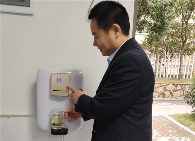 学校自动饮水机